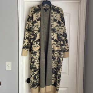 Attitudes by Renee Camo Print Duster Sweater.  XL